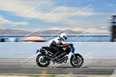 media/Mar-25-2024-Moto Forza (Mon) [[8d4319bd68]]/4-Novice Group/Session 4 Front Straight Speed Pans/